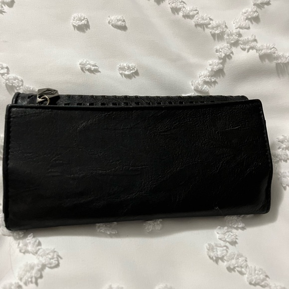 Black leather Volcom wallet. - Picture 4 of 5